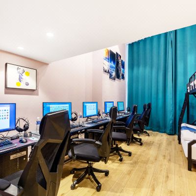 Loft电影电竞五人间