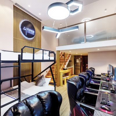 Loft电影电竞四人间