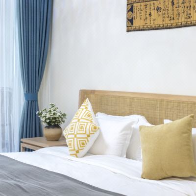 精选山景大床房