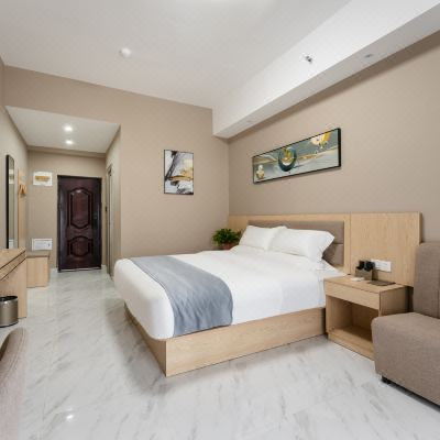 雅致高级大床房