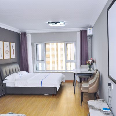 北欧投影双大床套房