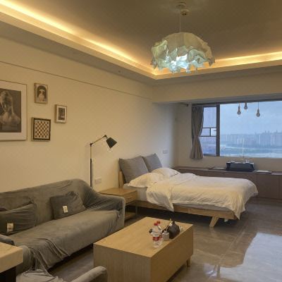 臻宸一方「汐」江景大床房