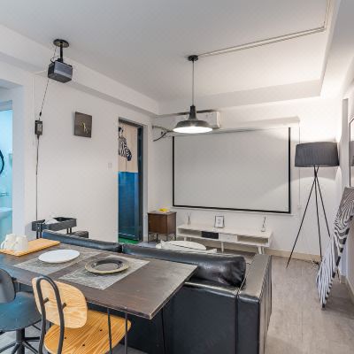 黑金·轻奢一室一厅｜极米100寸超清画质