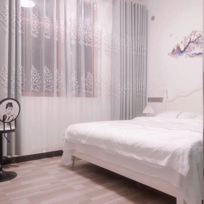 清新山景大床房