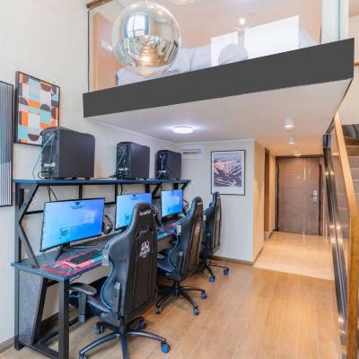 复式电竞三人间