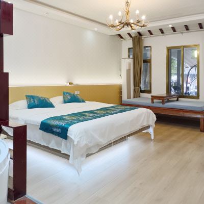 临河阳台雕花房