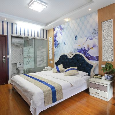 临街阳台大床房