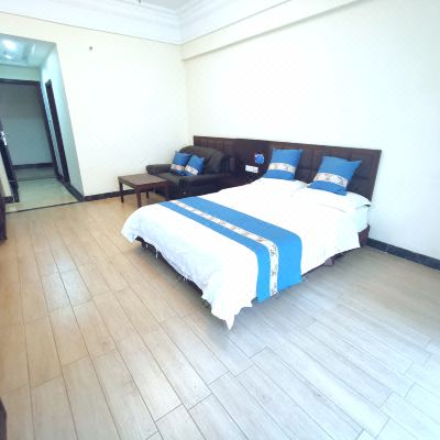 依山伴海海景大床房