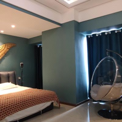 掌心摩天轮巨幕投影大床房