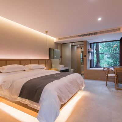 友泉禅意大床房