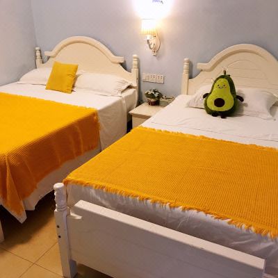 阳台简约阳光亲子房