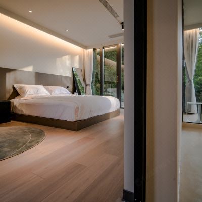 月白豪华大床房