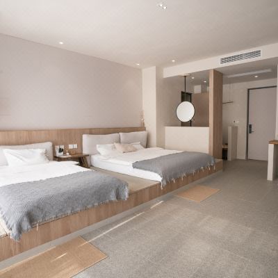 方儀·池景三人房