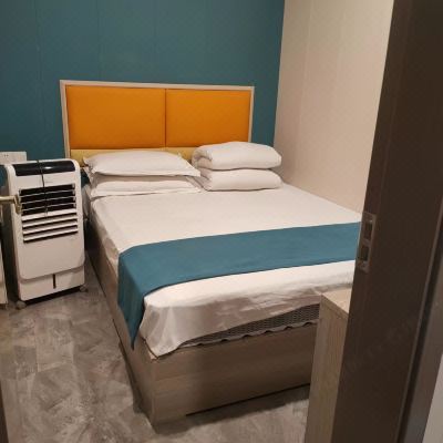 普通大床房（公共卫浴）