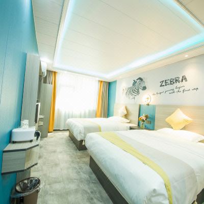 宁静豪华双大床房