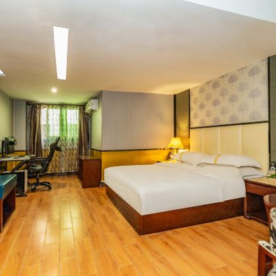 实力单排电竞大床房[千兆网线+RTX3060显卡+32寸显示器+专业电竞椅]