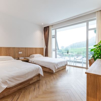 西山景观双床房