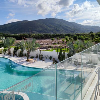 270全景星空阳台大床房 - 巨幕影院