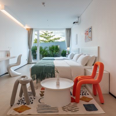 庭院巨幕影院家庭房