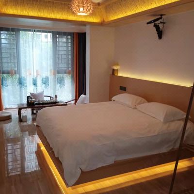 温馨浪漫大床房