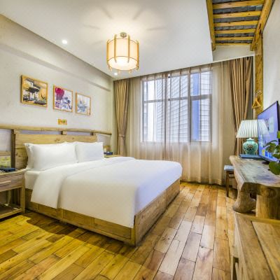 晴云大床房-香樟木家具+净化空气+健康伴侣