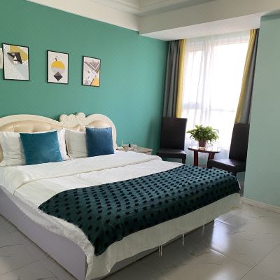 甄选影音大床房（120寸高清投影）