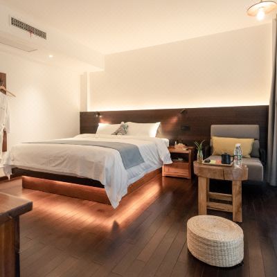 静笃•精致大床房（浴缸+宝格丽床垫+原木手工家具）