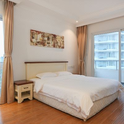 高级园景大床房