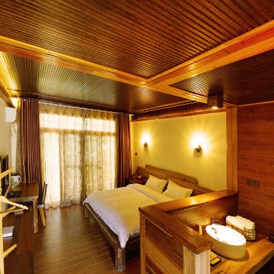 阳台观景大床房