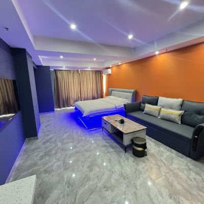 简约轻奢大床房