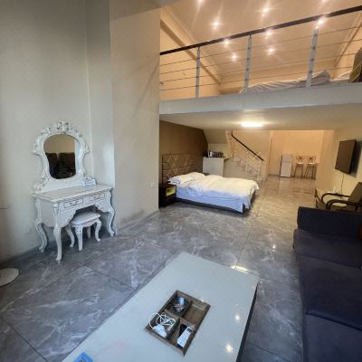 loft上下双大床房