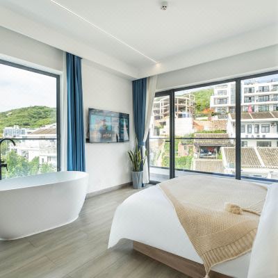 蓝汐·海景大床房（90°海景+浴缸）