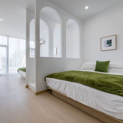 微风·泳池景观双大床房