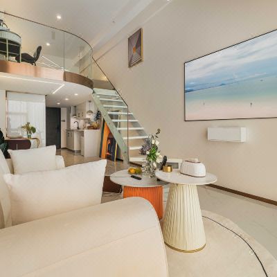 轻奢丨LOFT影音房（视野佳＋极光投影＋餐桌）