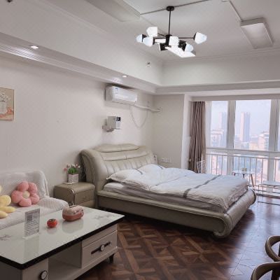 北欧百寸投影大床房