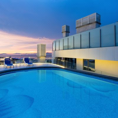 空中别墅3房1厅1厨4卫4阳台（270度山海景观+独享私家空中泳池+自动麻将桌+冰箱+洗衣机+厨具免费+管家服务）