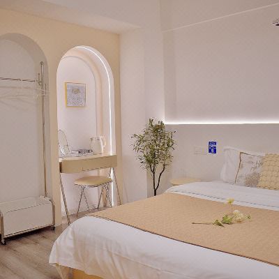 (留白)观影大床房