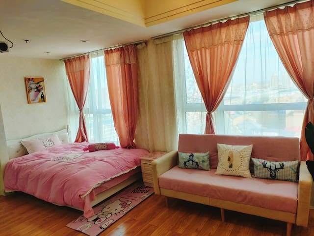 《韩式公主风家庭套房》万达&卡哇咿日租公寓