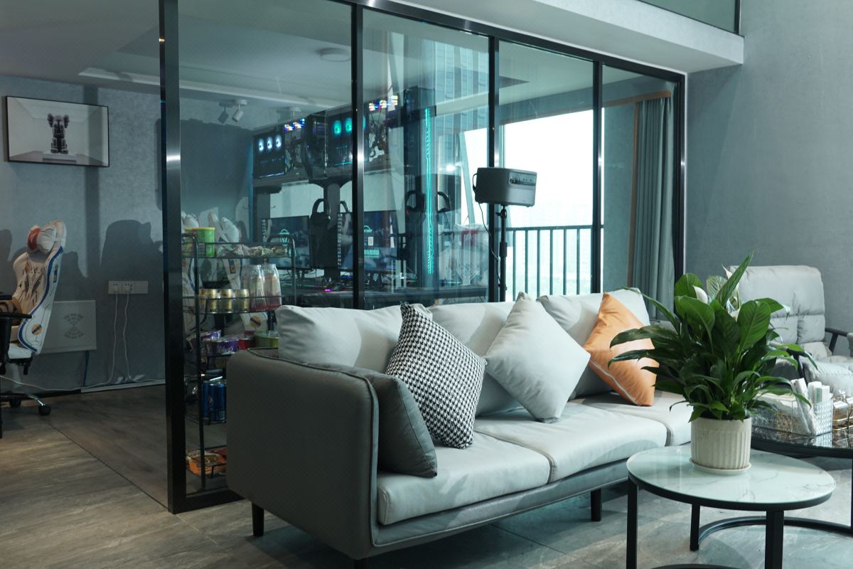  天下民宿 之 悦归电竞公寓 