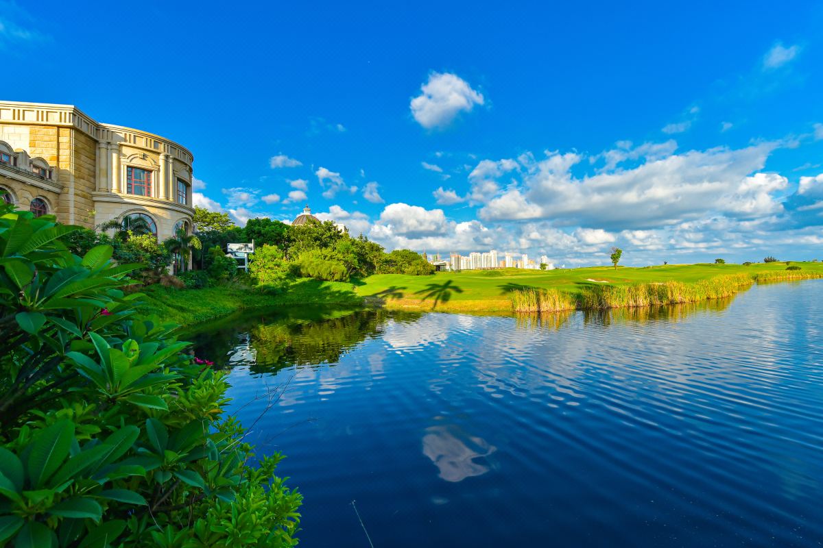  天下民宿 之 素慕SUMU·高尔夫海景私人度假泳池美墅 