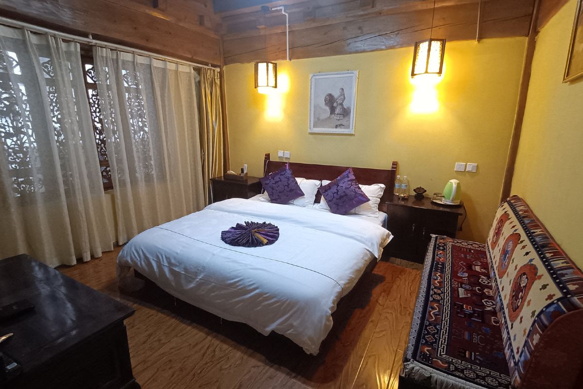  天下民宿 之 香格里拉逸云庭客栈(独克宗古城店) 