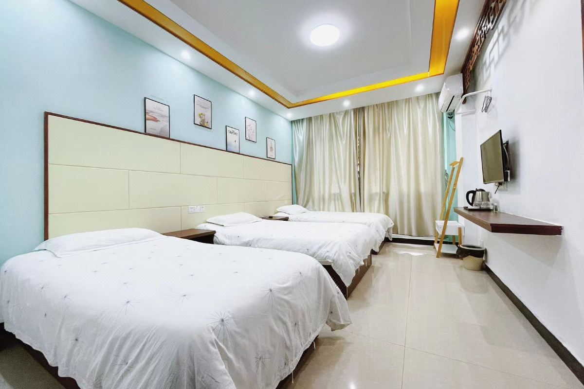  天下民宿 之 徽百味民宿(黄山风景区南门换乘中心店) 