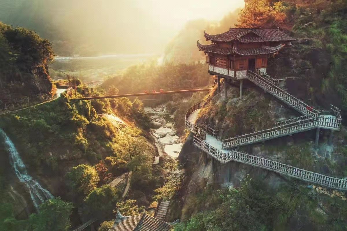  天下民宿 之 望仙谷悬崖民宿 