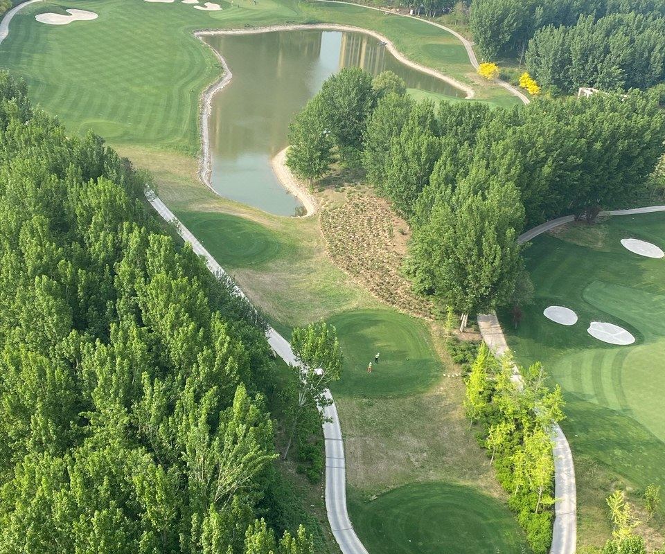  天下民宿 之 YJ李姑娘公寓(白居易道分店) 