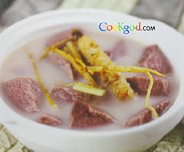 三参炖鹿肉