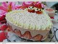 情人节--草莓慕斯蛋糕