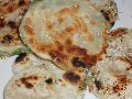 蔥油餅 (Scallion Pancake)