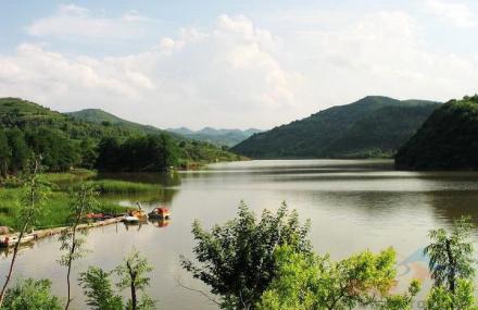 铜川锦阳湖生态园