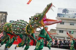  天下民宿 特产 之 惠来九鳄舞 