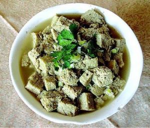  天下民宿 特产 之 羊汤炖豆腐 